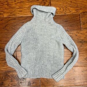Banana republic Italian yarn knit turtleneck sweater